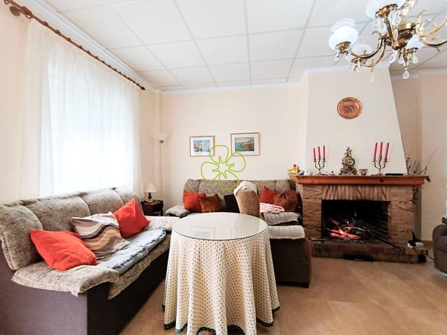 5 slaapkamer Huis te koop in Vélez-Rubio - € 360.000 (Ref: 9618358)