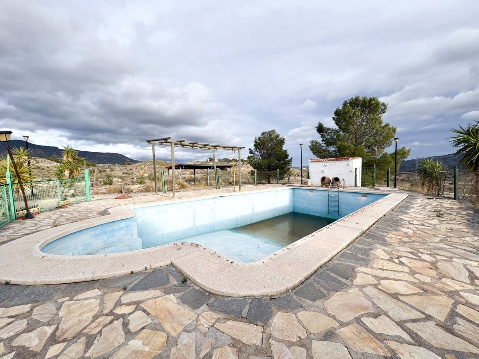 2 soverom Villa til salgs i Somontin med svømmebasseng - € 220 000 (Ref: 9618363)