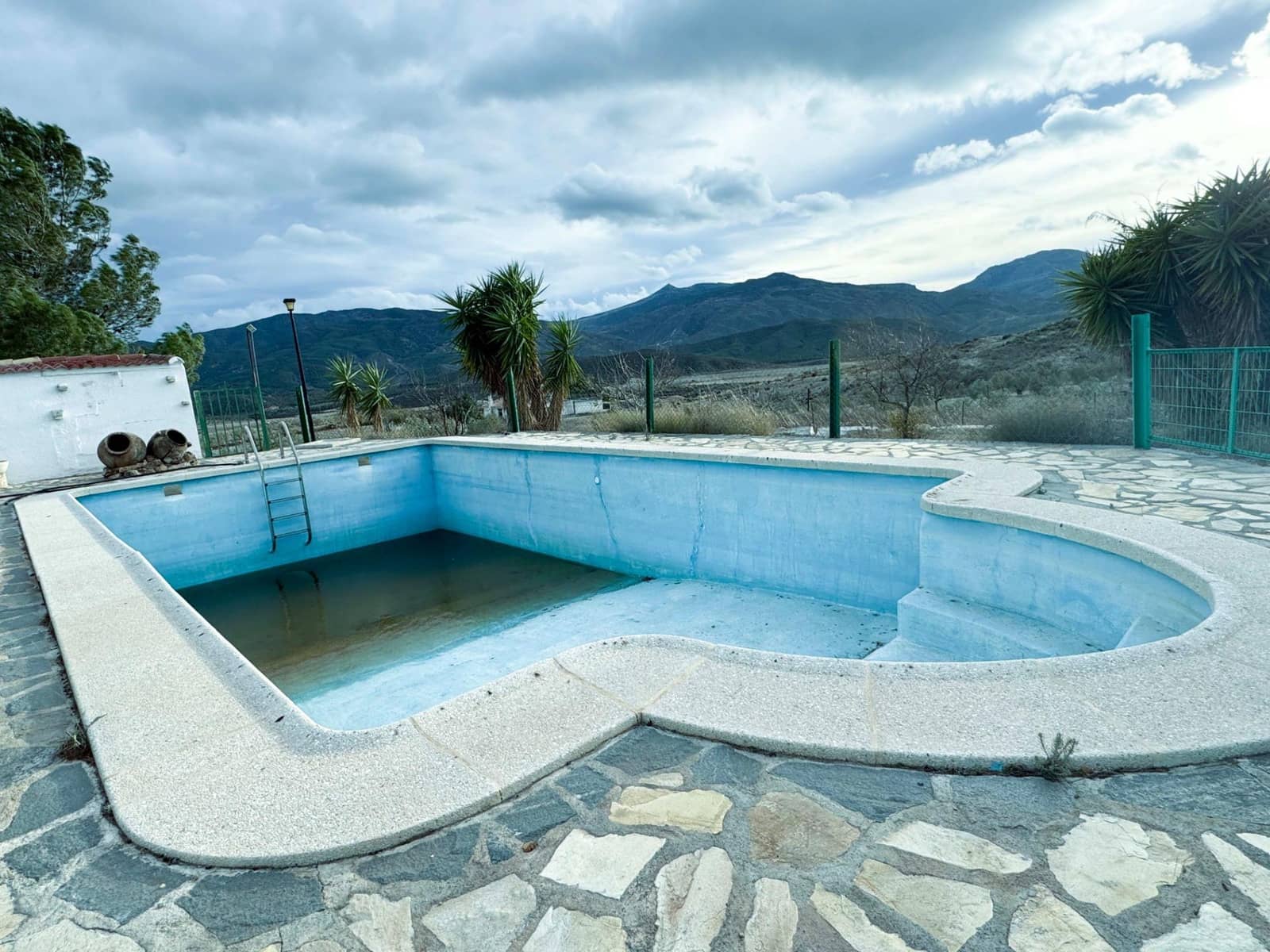 2 soverom Villa til salgs i Somontin med svømmebasseng - € 220 000 (Ref: 9618363)