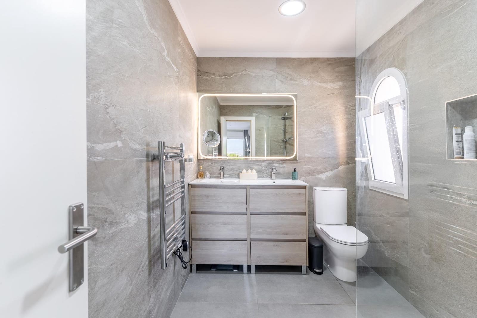 5 sypialnia Willa na sprzedaż w Garrucha z basenem - 1 150 000 € (Ref: 9618364)