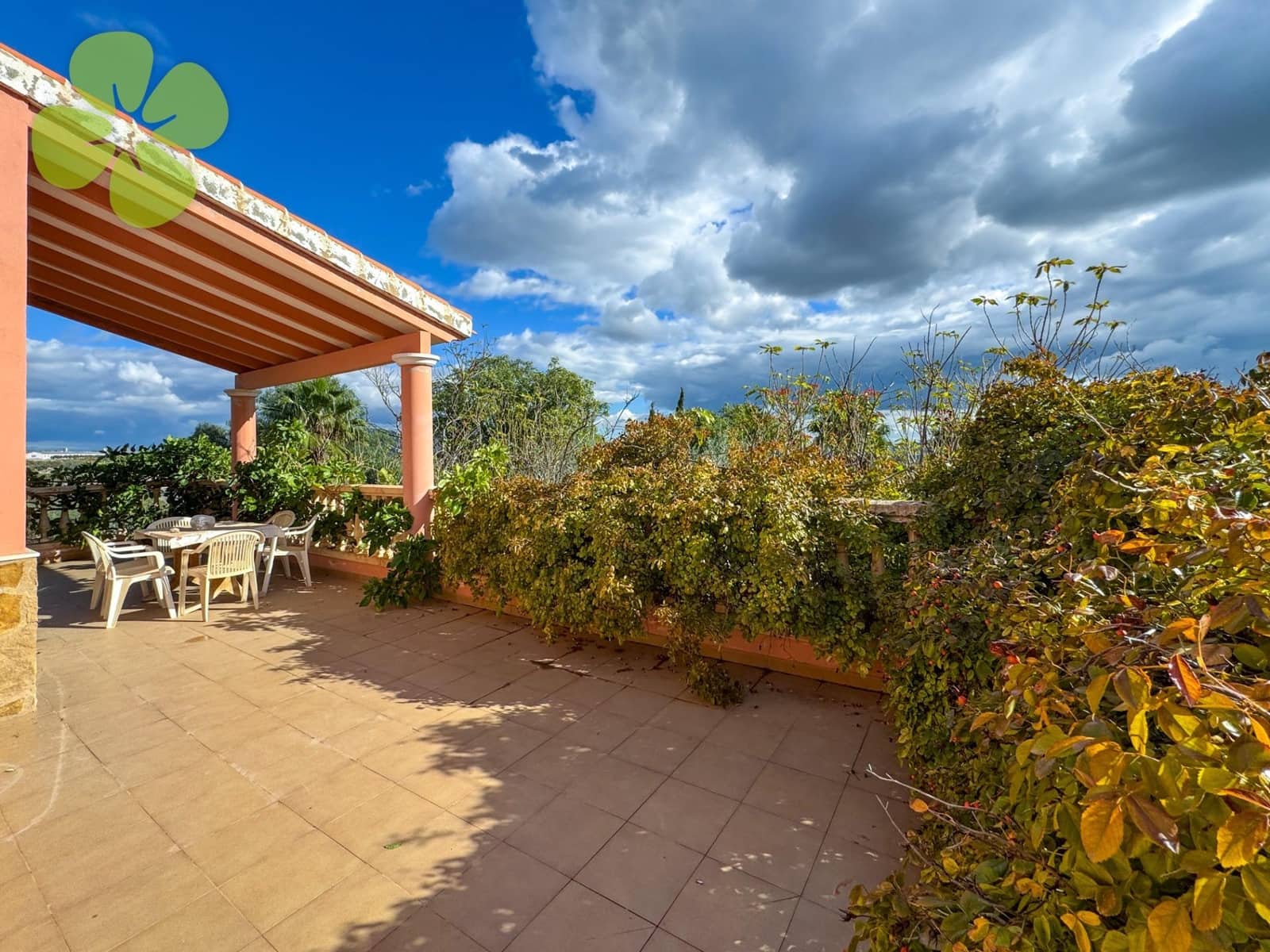 4 bedroom Villa for sale in Huercal-Overa with pool - € 279,950 (Ref: 9618366)