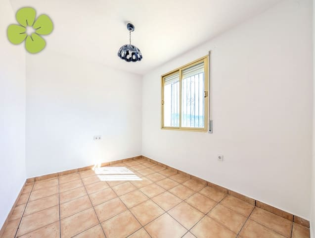 Chalet de 4 habitaciones en Albox en venta con piscina - 249.000 € (Ref: 9679245)