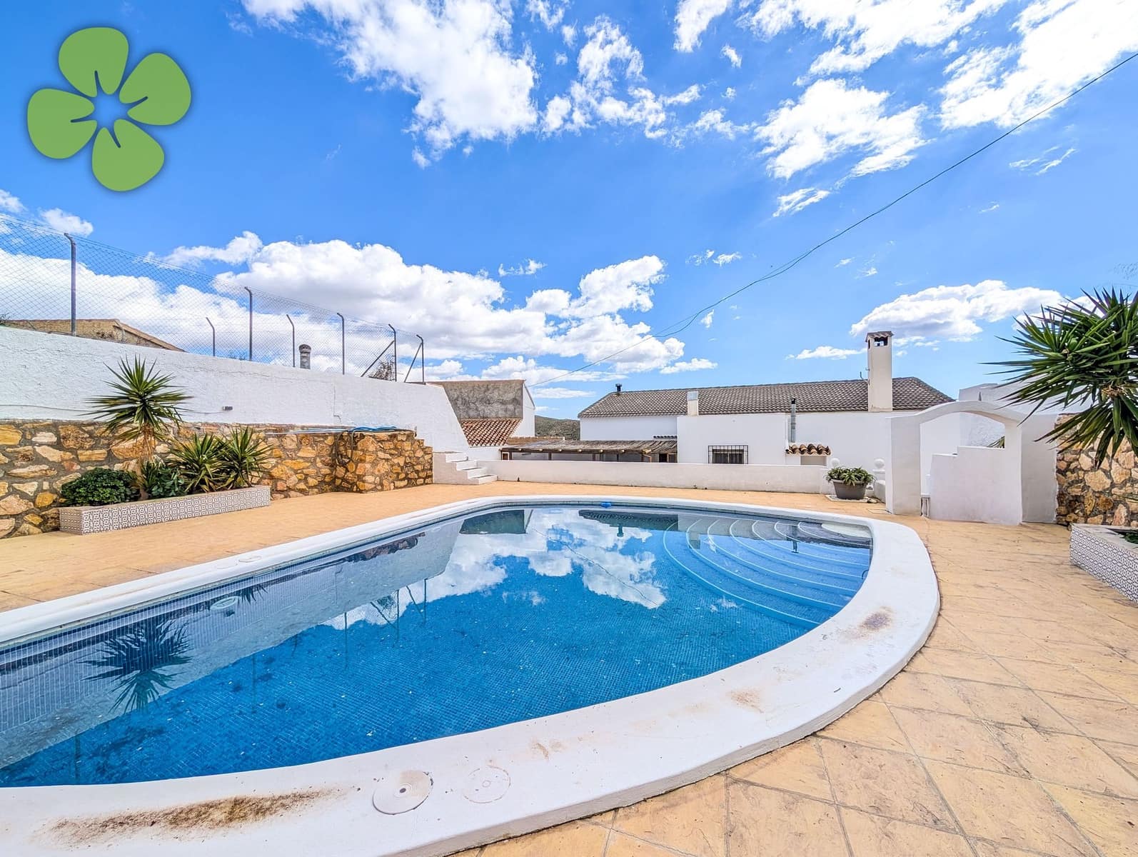 Chalet de 4 habitaciones en Albox en venta con piscina - 249.000 € (Ref: 9679245)