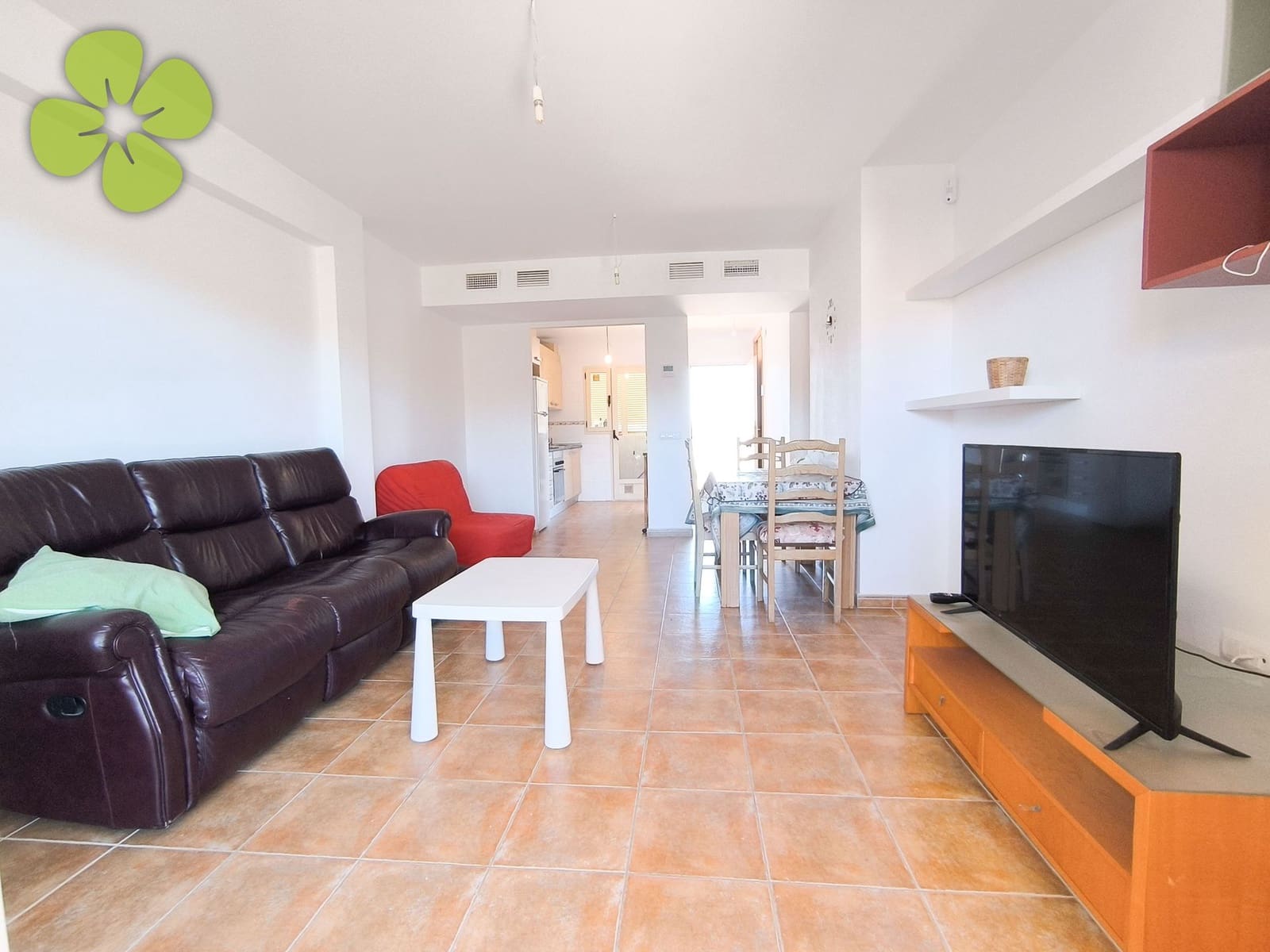 Apartamento de 2 habitaciones en Zurgena en venta con piscina - 107.500 € (Ref: 9688512)