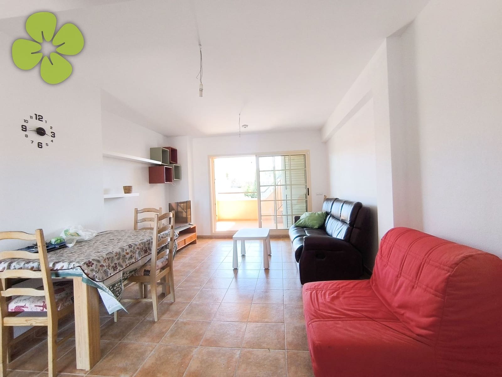Apartamento de 2 habitaciones en Zurgena en venta con piscina - 107.500 € (Ref: 9688512)