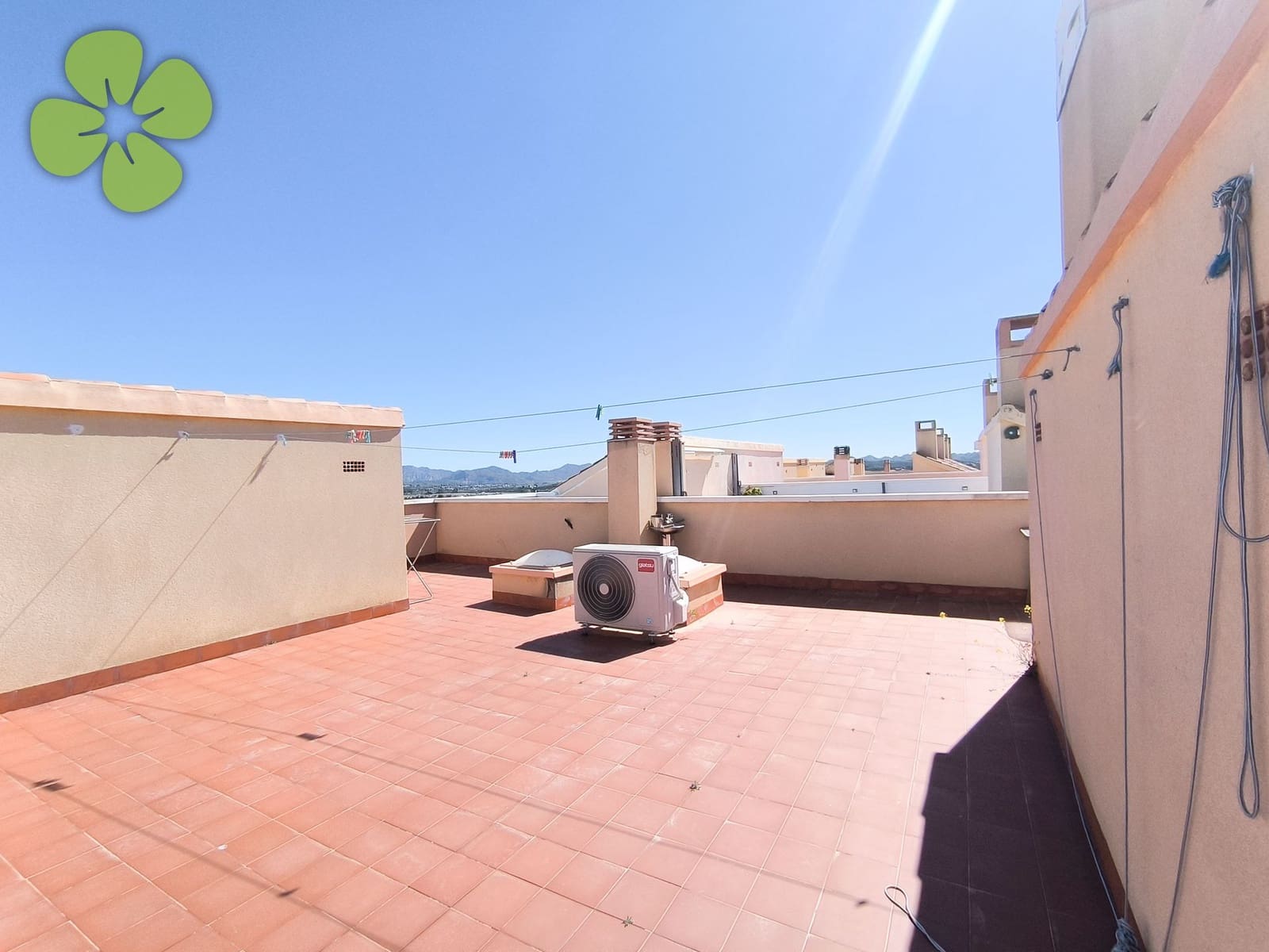 Apartamento de 2 habitaciones en Zurgena en venta con piscina - 107.500 € (Ref: 9688512)