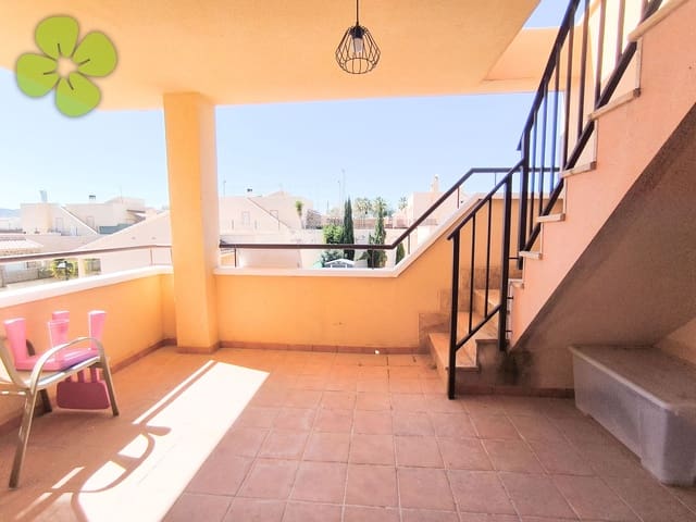 Apartamento de 2 habitaciones en Zurgena en venta con piscina - 107.500 € (Ref: 9688512)