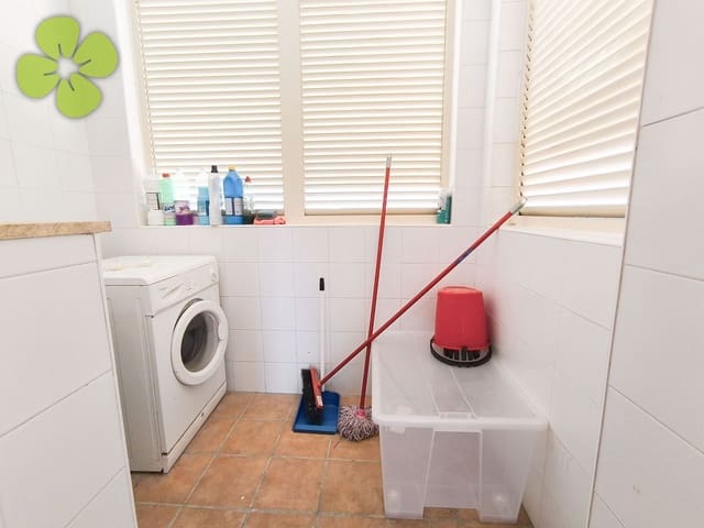 Apartamento de 2 habitaciones en Zurgena en venta con piscina - 107.500 € (Ref: 9688512)