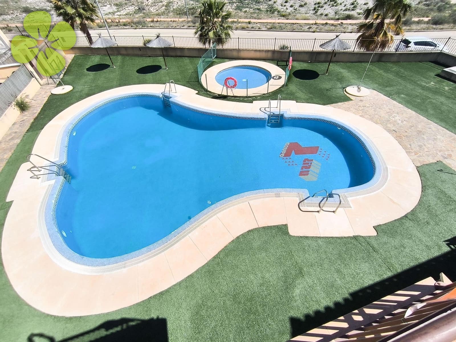 Apartamento de 2 habitaciones en Zurgena en venta con piscina - 107.500 € (Ref: 9688512)