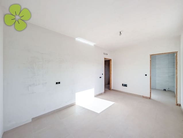 3 quarto Moradia para venda em Arboleas com piscina - 287 000 € (Ref: 9696789)