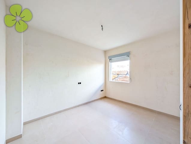 3 quarto Moradia para venda em Arboleas com piscina - 287 000 € (Ref: 9696789)