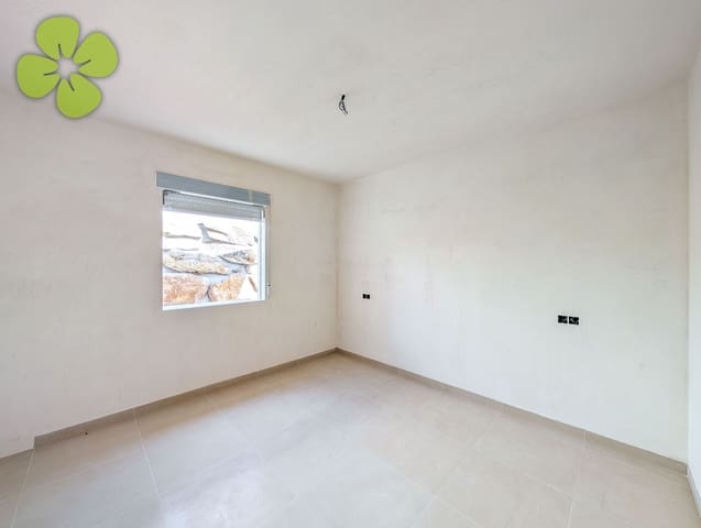 3 quarto Moradia para venda em Arboleas com piscina - 287 000 € (Ref: 9696789)