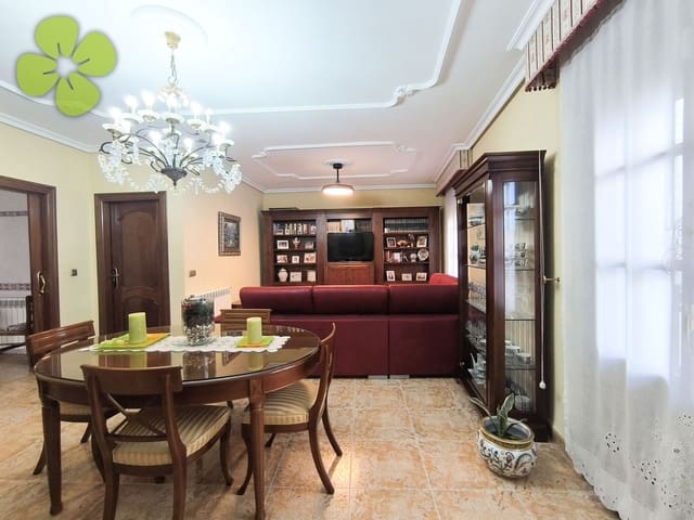 5 soveværelse Byhus til salg i Albox - € 395.000 (Ref: 9699909)