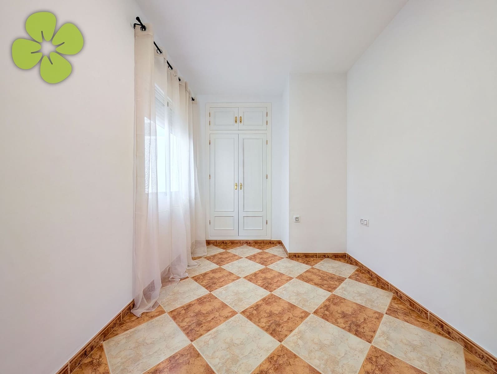 4 bedroom Apartment for sale in Zurgena - € 119,000 (Ref: 9723459)