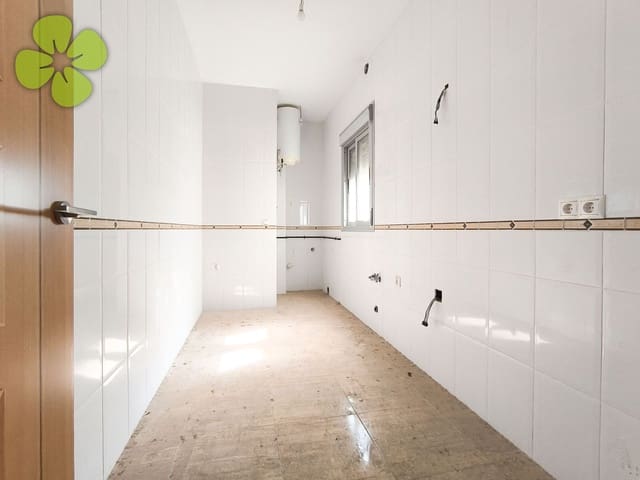 Apartamento de 3 habitaciones en Albox en venta - 90.000 € (Ref: 9731179)