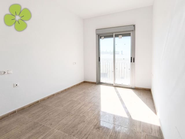 Apartamento de 3 habitaciones en Albox en venta - 90.000 € (Ref: 9731179)