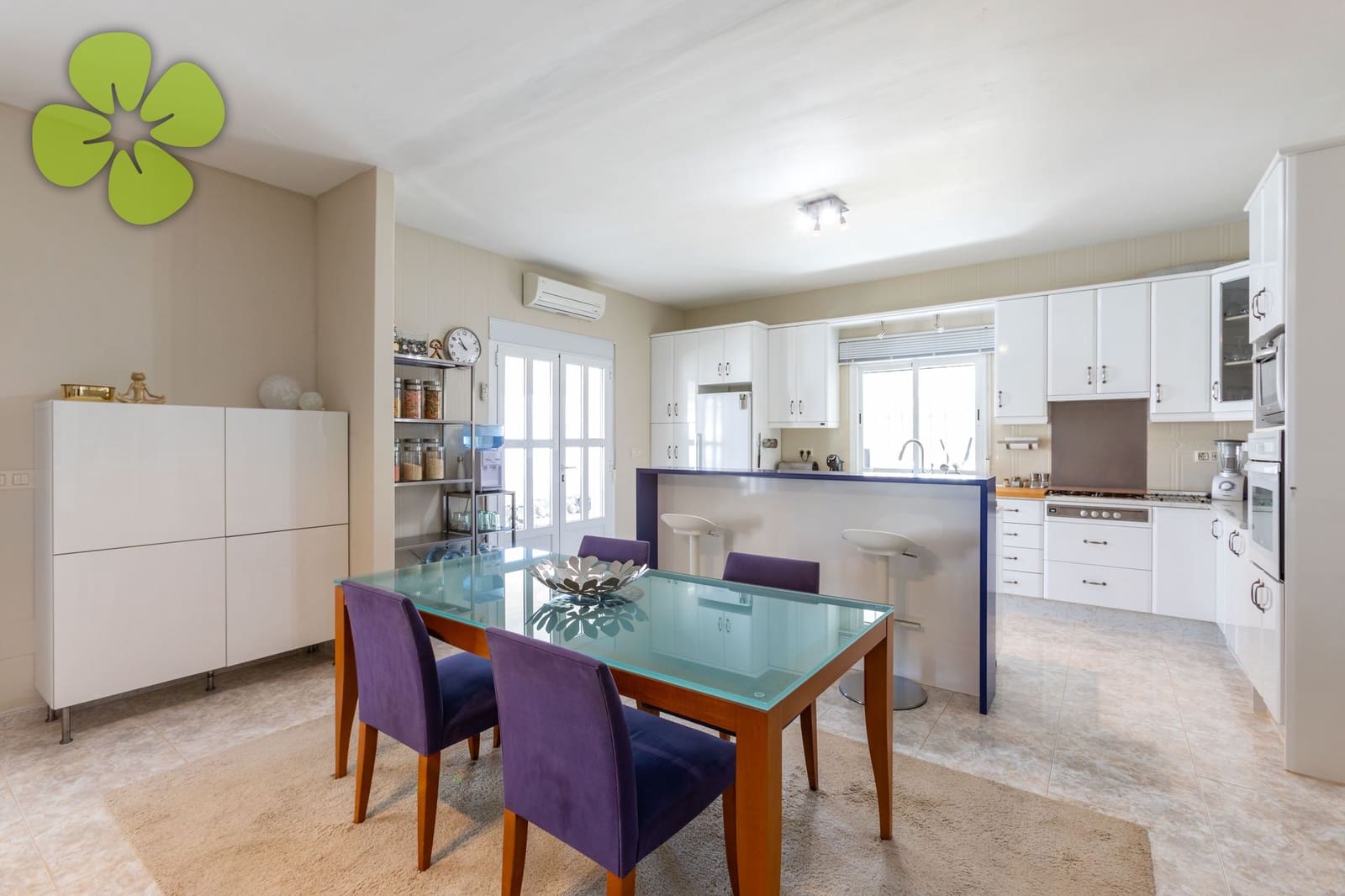 3 bedroom Villa for sale in Albanchez with pool - € 299,000 (Ref: 9774321)