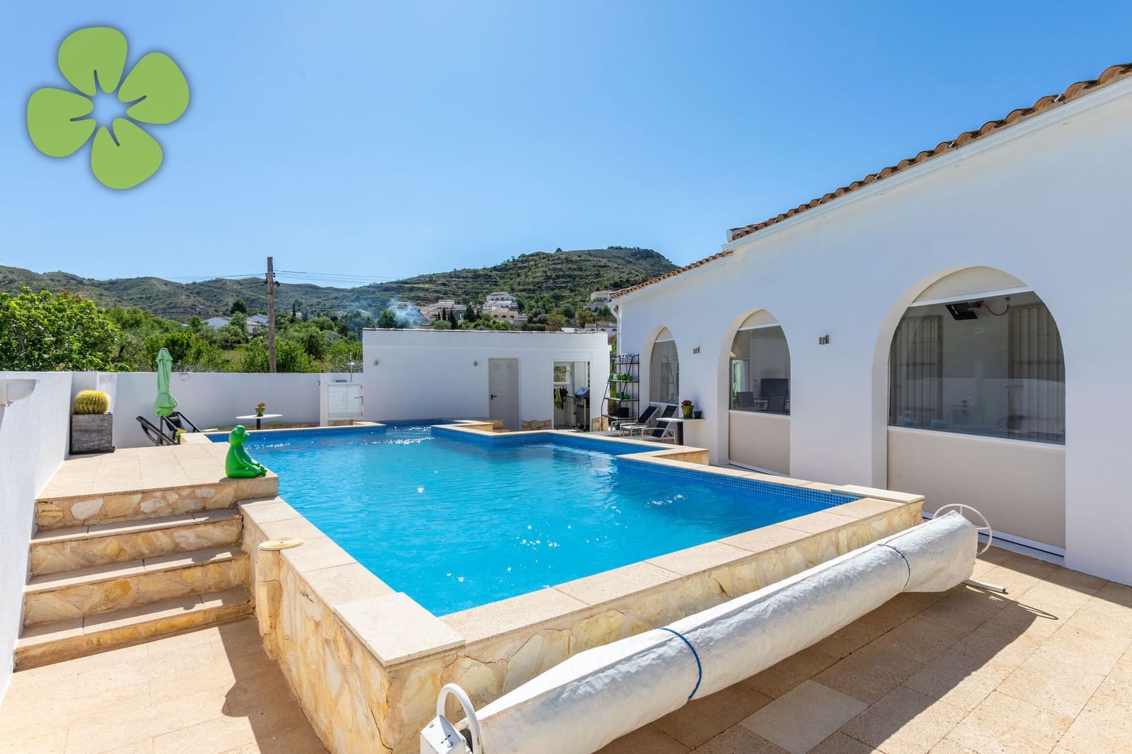 3 bedroom Villa for sale in Albanchez with pool - € 299,000 (Ref: 9774321)