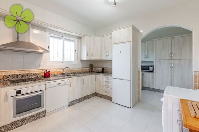 3 bedroom Villa for sale in Arboleas with pool - € 299,995 (Ref: 9777288)