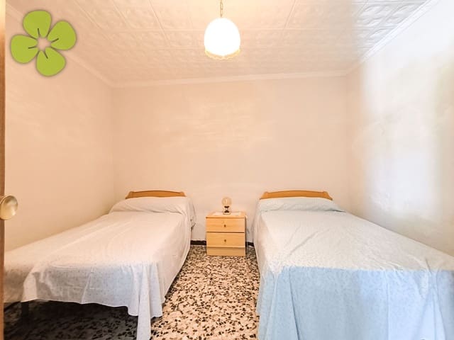 4 slaapkamer Finca/Landhuis te koop in Albox - € 62.000 (Ref: 9795570)