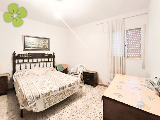 4 slaapkamer Finca/Landhuis te koop in Albox - € 62.000 (Ref: 9795570)