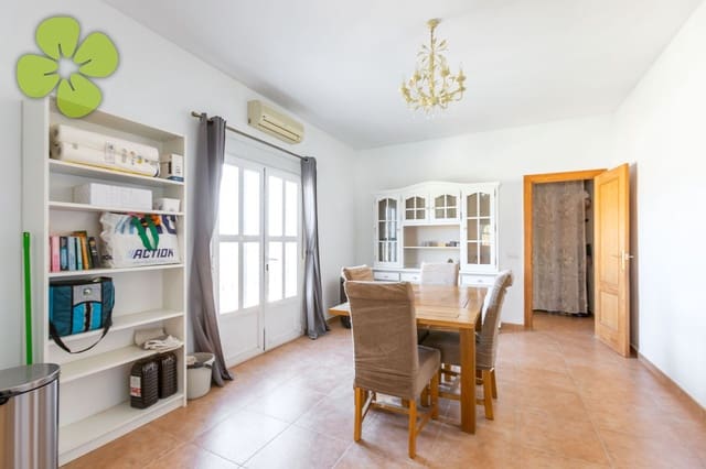 3 bedroom Villa for sale in Albanchez with pool - € 259,995 (Ref: 9803700)