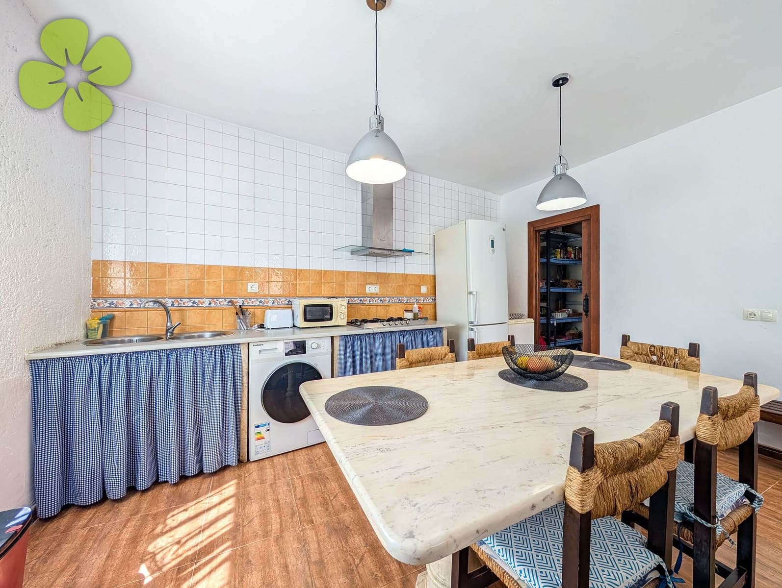 4 bedroom Villa for sale in Albox - € 199,995 (Ref: 9829627)