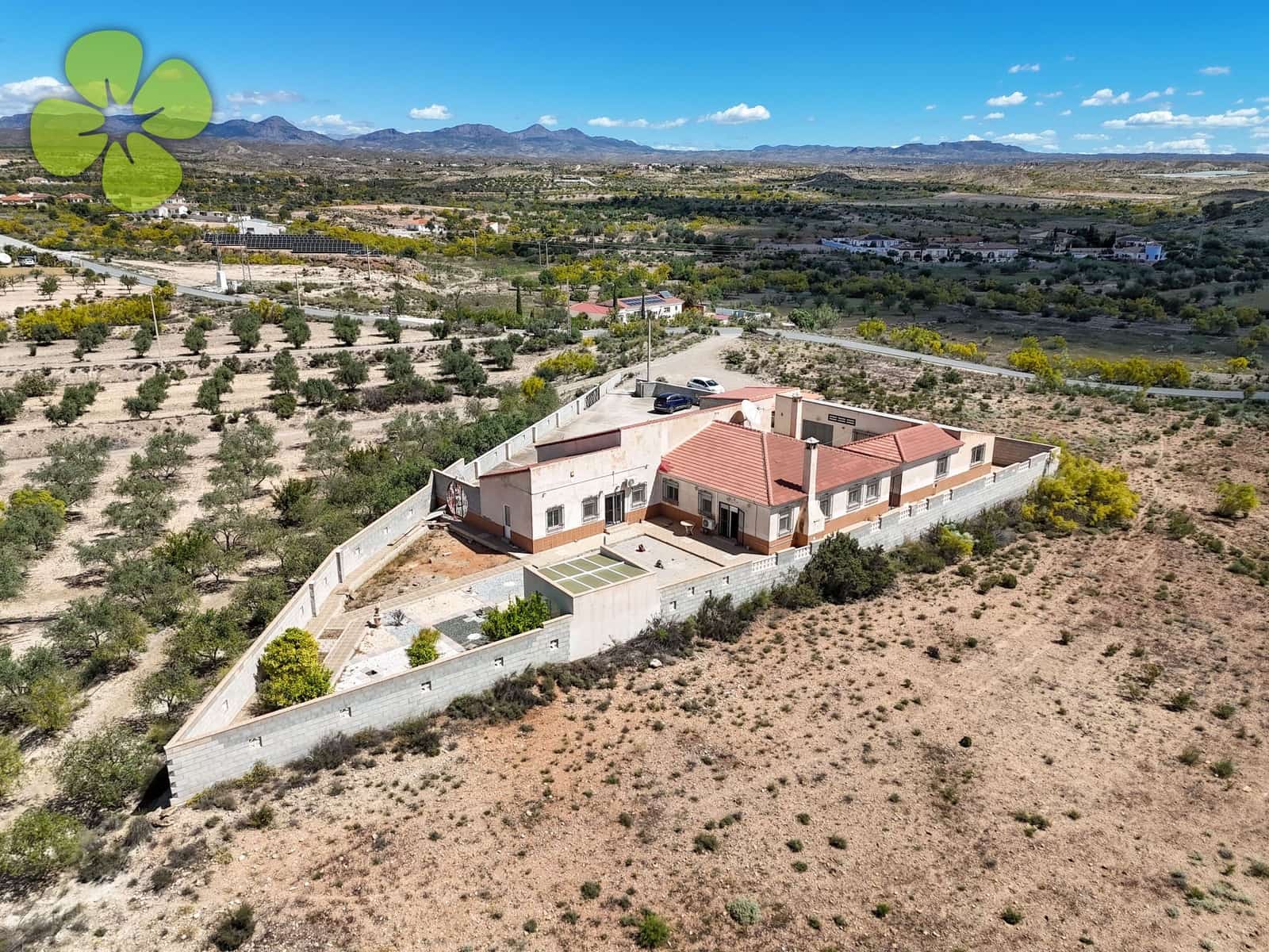 4 bedroom Villa for sale in Partaloa with garage - € 240,000 (Ref: 9832998)
