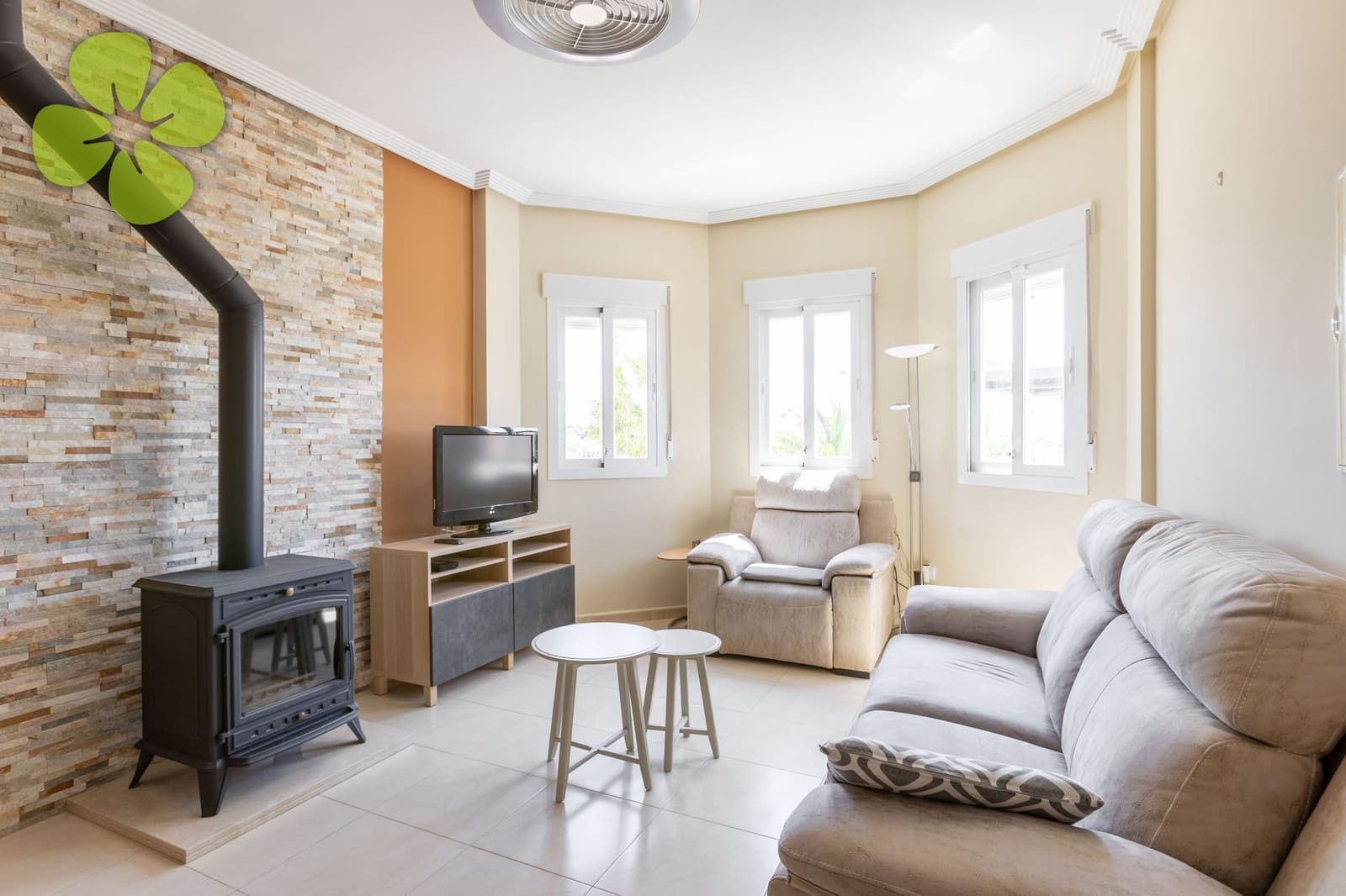 3 bedroom Villa for sale in Arboleas with pool - € 289,000 (Ref: 9834717)