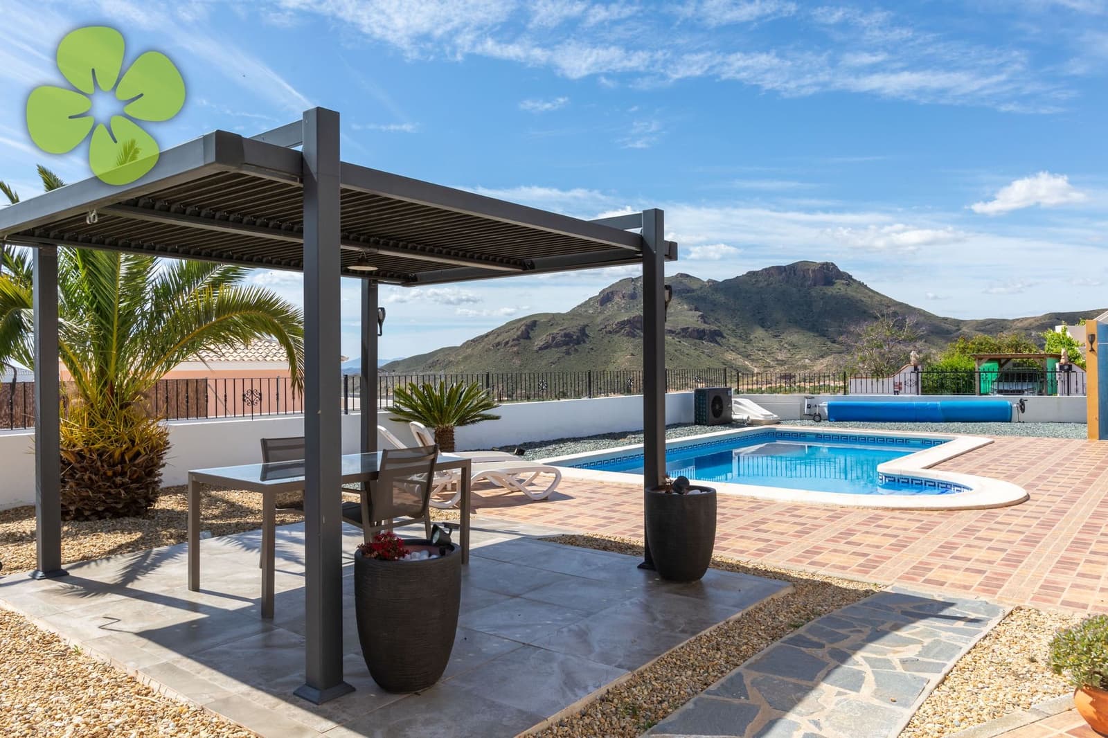 3 bedroom Villa for sale in Arboleas with pool - € 289,000 (Ref: 9834717)