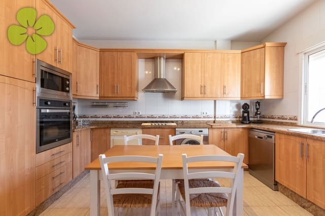 3 makuuhuone Huvila myytävänä paikassa Arboleas mukana uima-altaan - 279 500 € (Ref: 9848262)