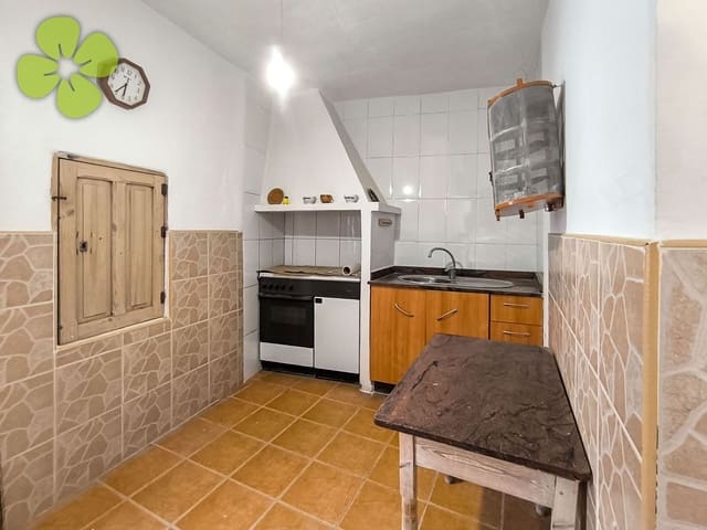 4 bedroom Finca/Country House for sale in Huércal-Overa - € 74,500 (Ref: 9848263)