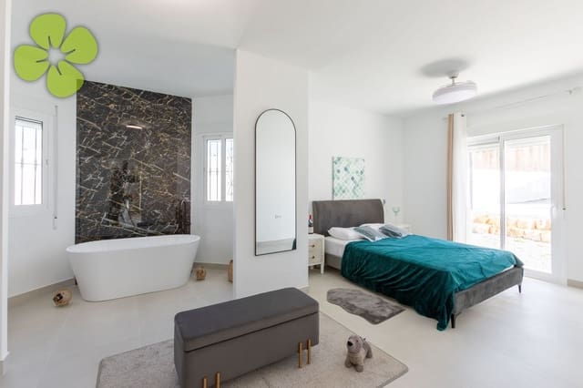 5 Zimmer Villa zu verkaufen in Arboleas mit Pool - 395.000 € (Ref: 9854298)