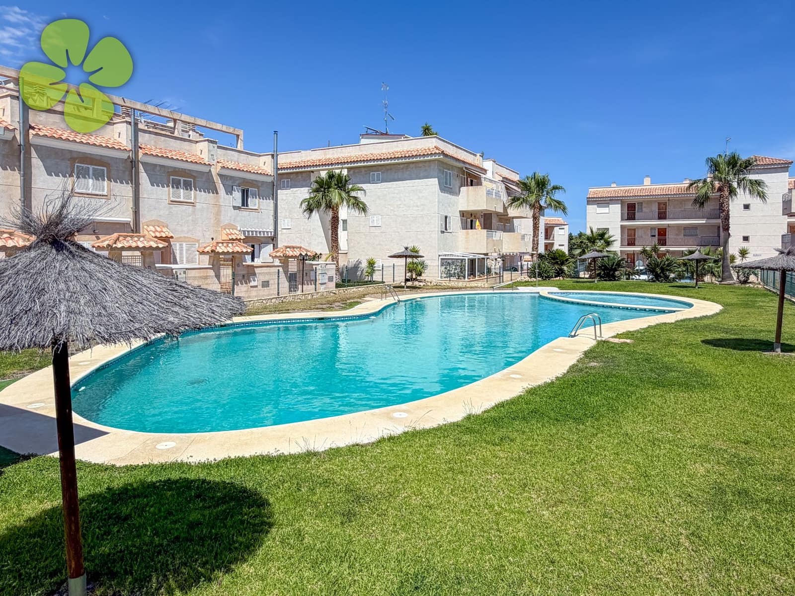2 chambre Penthouse à vendre à Aguilas avec piscine - 134 950 € (Ref: 9937180)