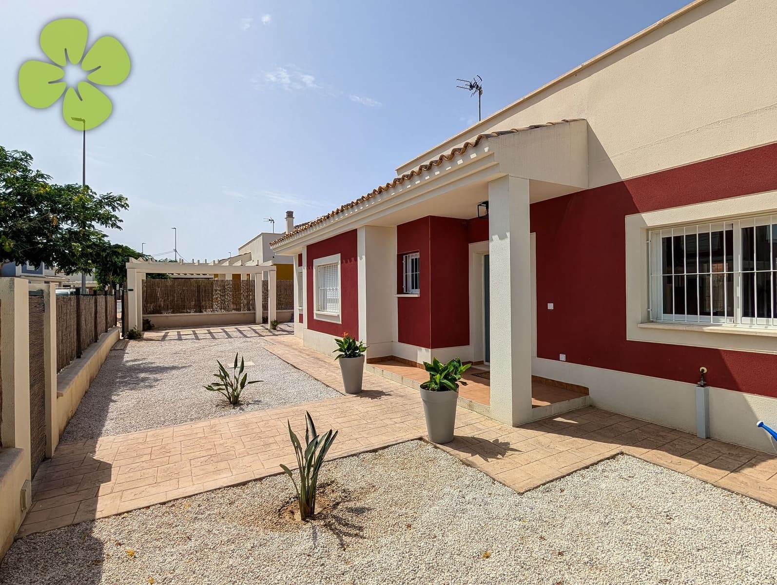 3 bedroom Villa for sale in Purias with pool - € 284,995 (Ref: 9965987)