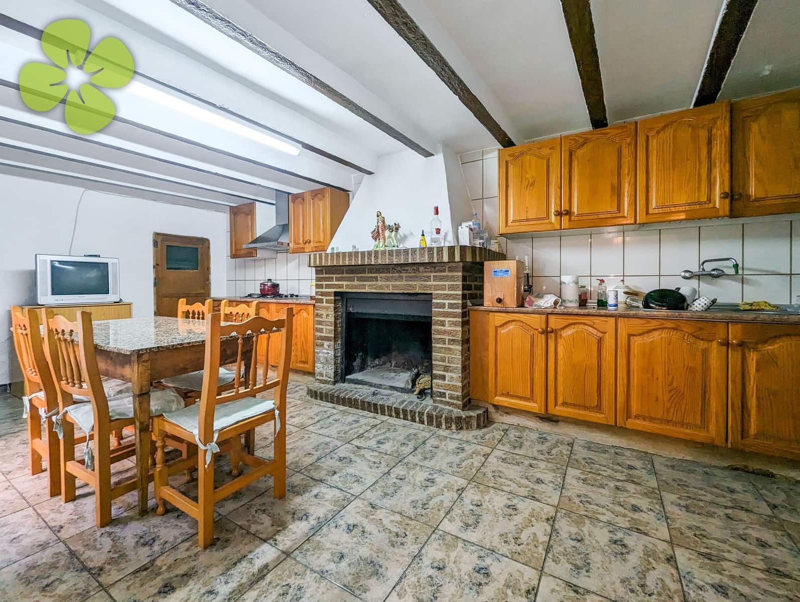 5 bedroom Townhouse for sale in Cantoria - € 112,000 (Ref: 9970896)