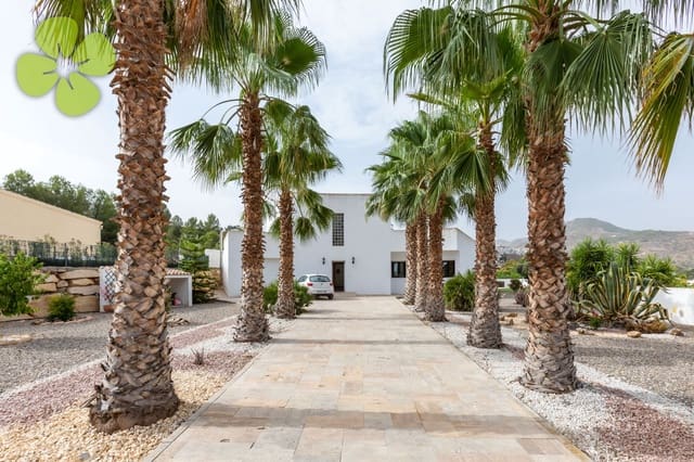 5 Zimmer Villa zu verkaufen in Albanchez mit Pool - 420.000 € (Ref: 9978002)