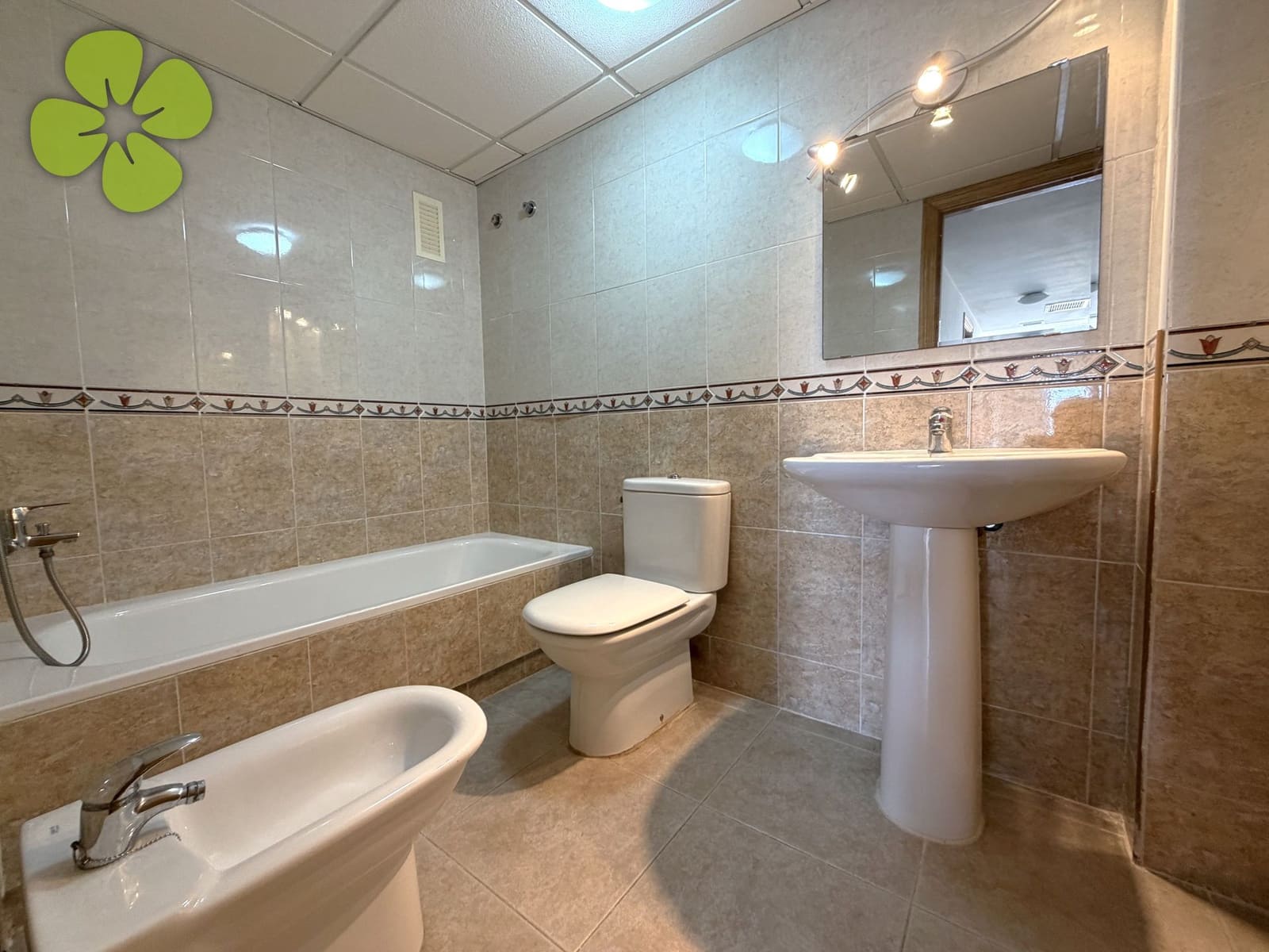 3 slaapkamer Appartement te koop in Garrucha met zwembad - € 209.995 (Ref: 9984034)
