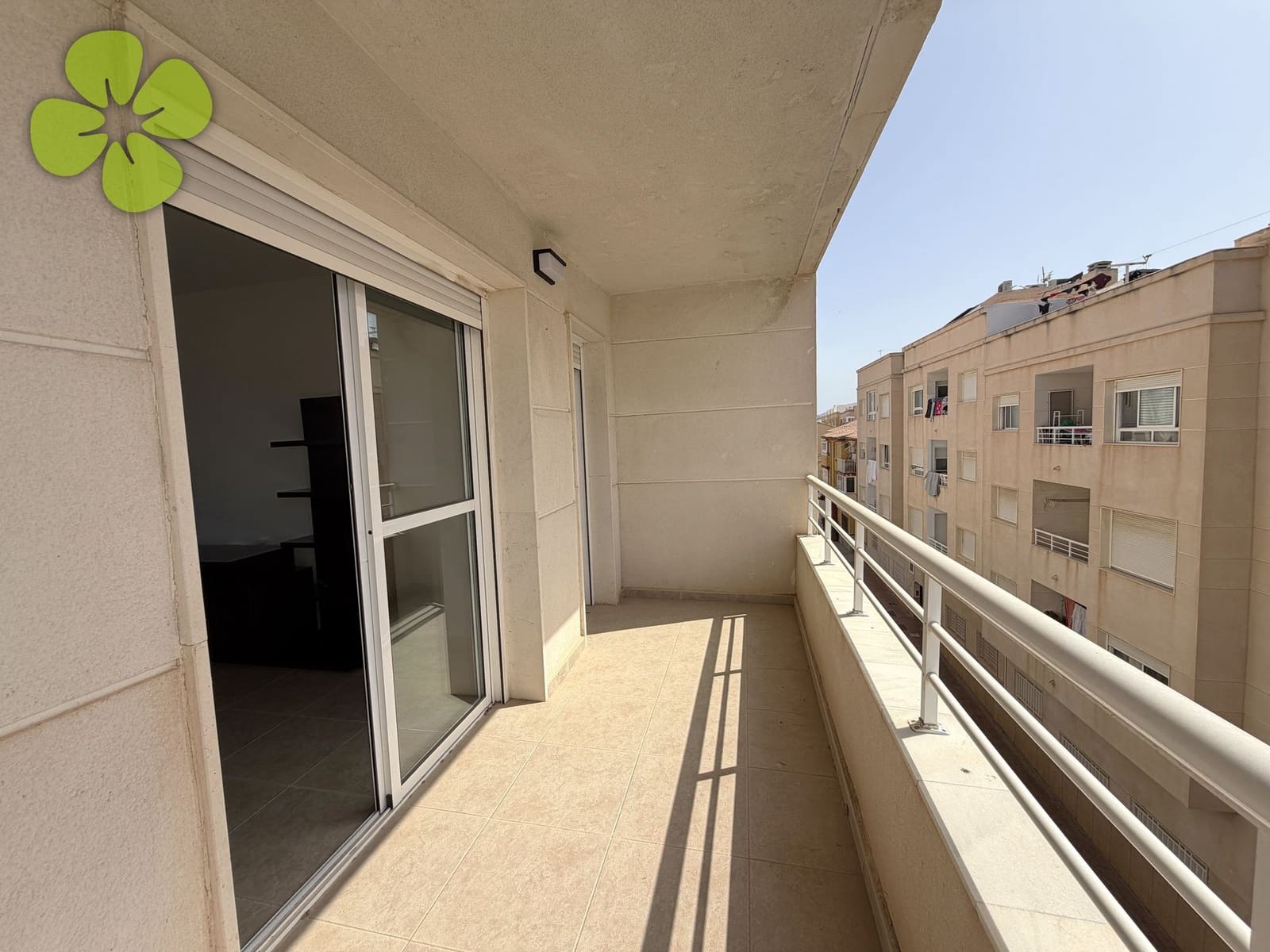 3 slaapkamer Appartement te koop in Garrucha met zwembad - € 209.995 (Ref: 9984034)
