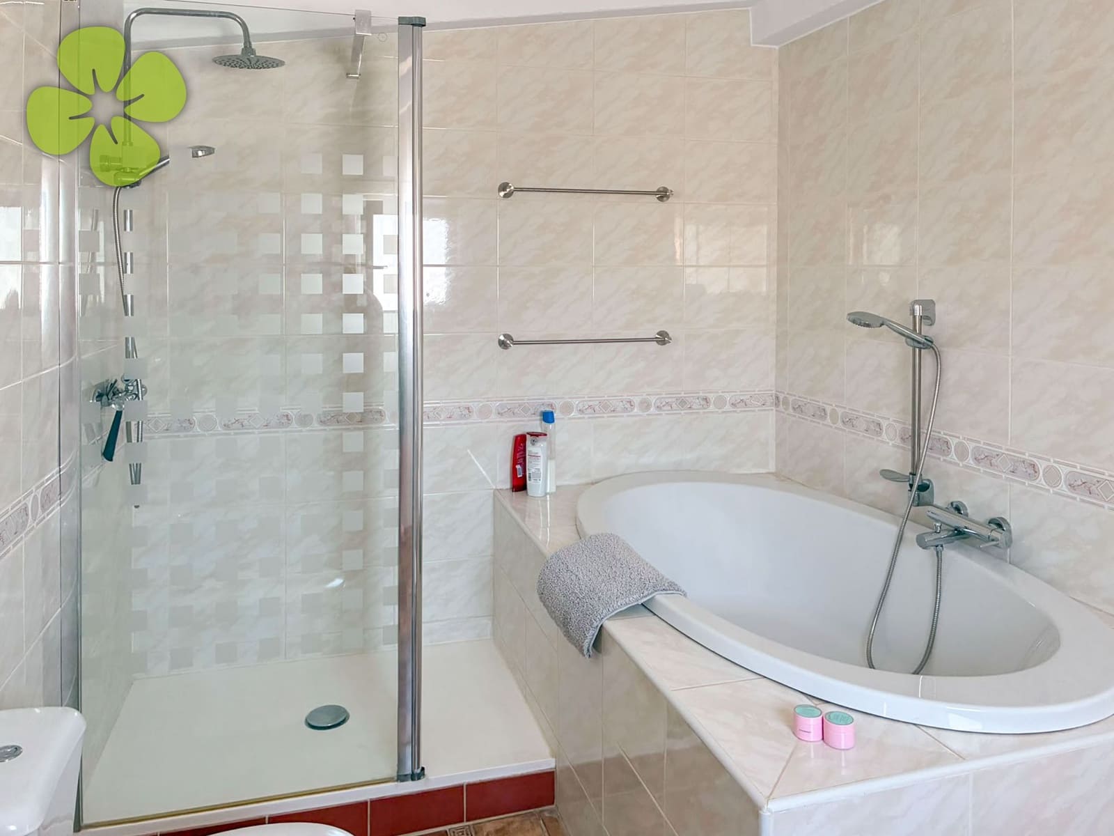 4 slaapkamer Villa te koop in Albox met zwembad - € 360.000 (Ref: 9985707)