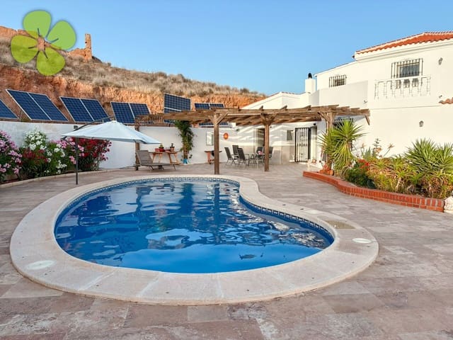 4 bedroom Villa for sale in Albox with pool - € 360,000 (Ref: 9985707)
