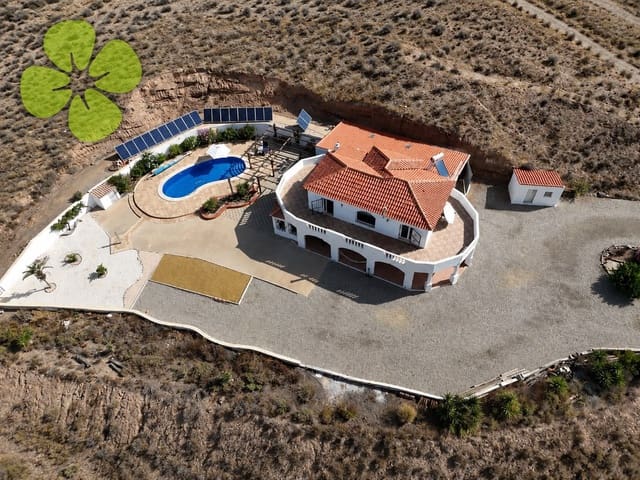 4 bedroom Villa for sale in Albox with pool - € 360,000 (Ref: 9985707)