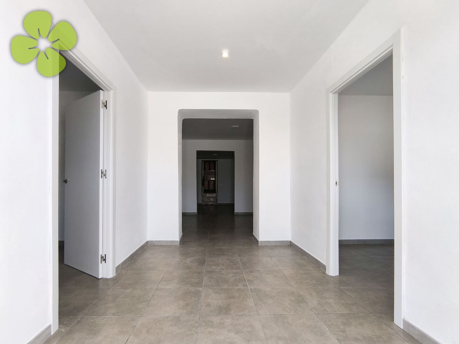 6 slaapkamer Huis te koop in Albox - € 139.500 (Ref: 9992014)