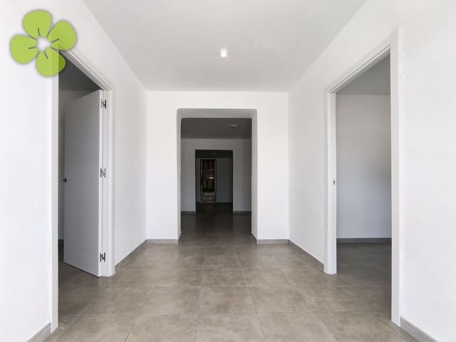 6 slaapkamer Huis te koop in Albox - € 139.500 (Ref: 9992014)