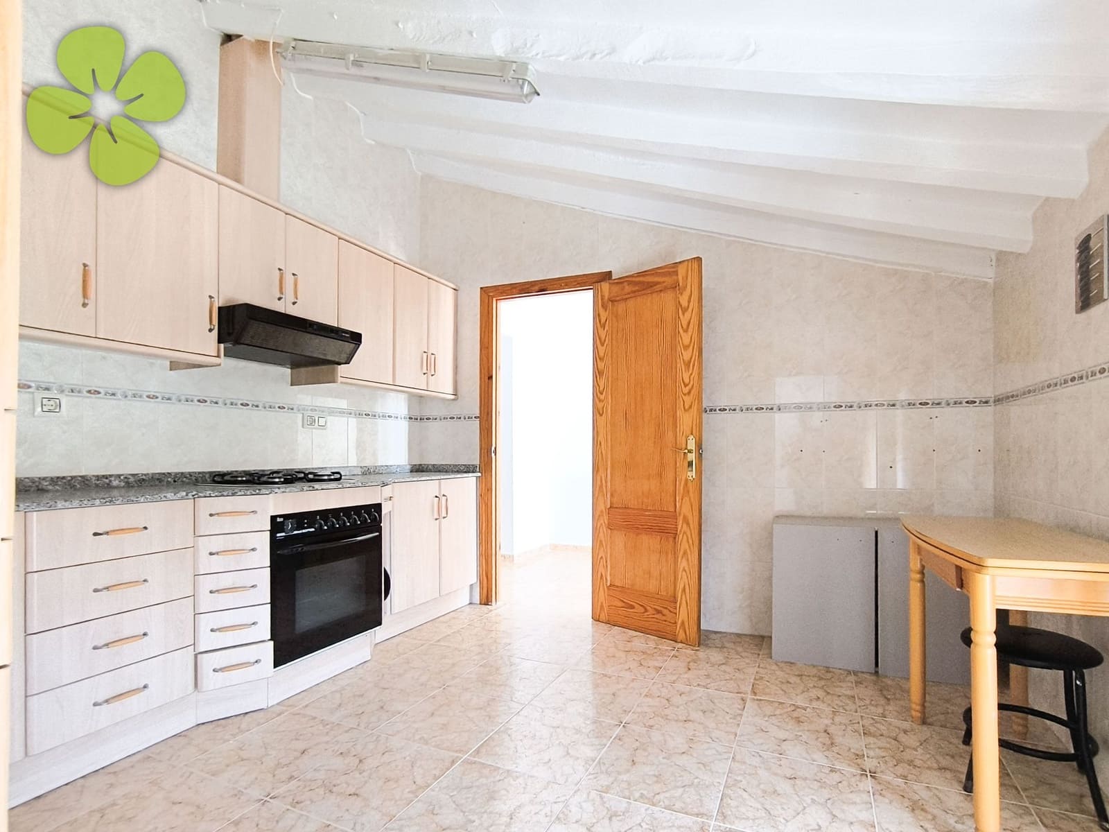 6 slaapkamer Huis te koop in Albox - € 139.500 (Ref: 9992014)