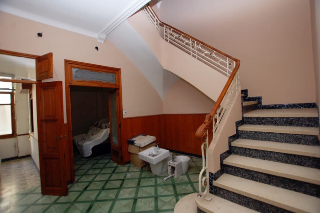 5 sypialnia Dom na sprzedaż w Pego z garażem - 230 000 € (Ref: 10004792)