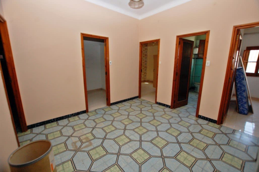 5 sypialnia Dom na sprzedaż w Pego z garażem - 230 000 € (Ref: 10004792)