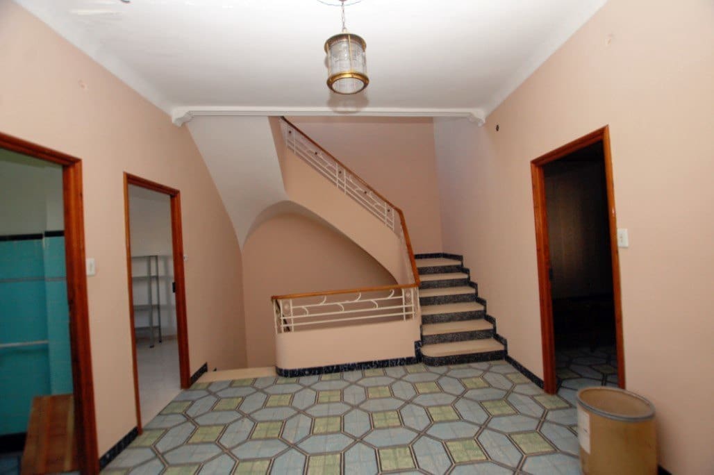 5 sypialnia Dom na sprzedaż w Pego z garażem - 230 000 € (Ref: 10004792)