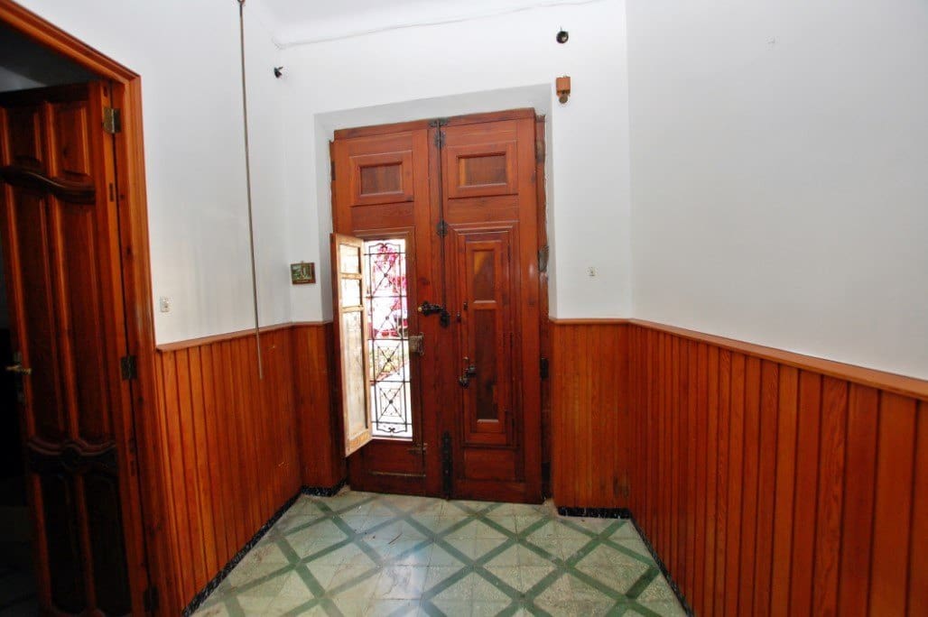 5 sypialnia Dom na sprzedaż w Pego z garażem - 230 000 € (Ref: 10004792)