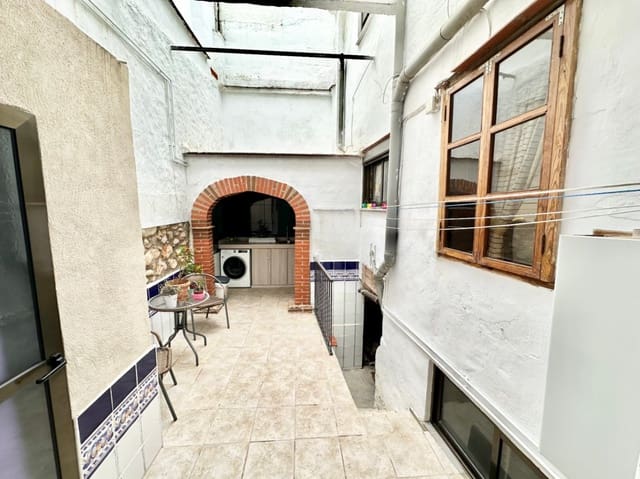 4 bedroom Townhouse for sale in Pego - € 249,000 (Ref: 10004793)